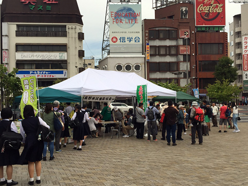 長野米試食宣伝会の風景